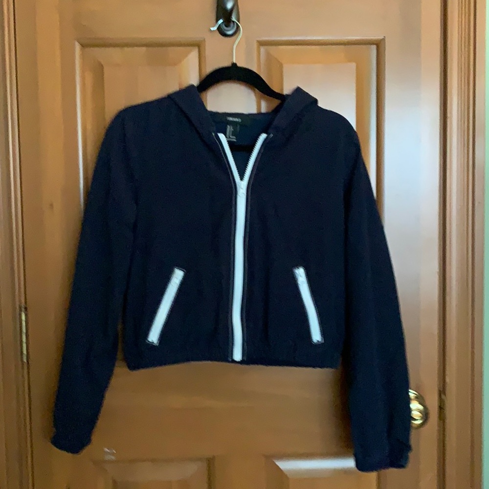 Forever 21 navy, cropped, hooded, zip up jacket size S.